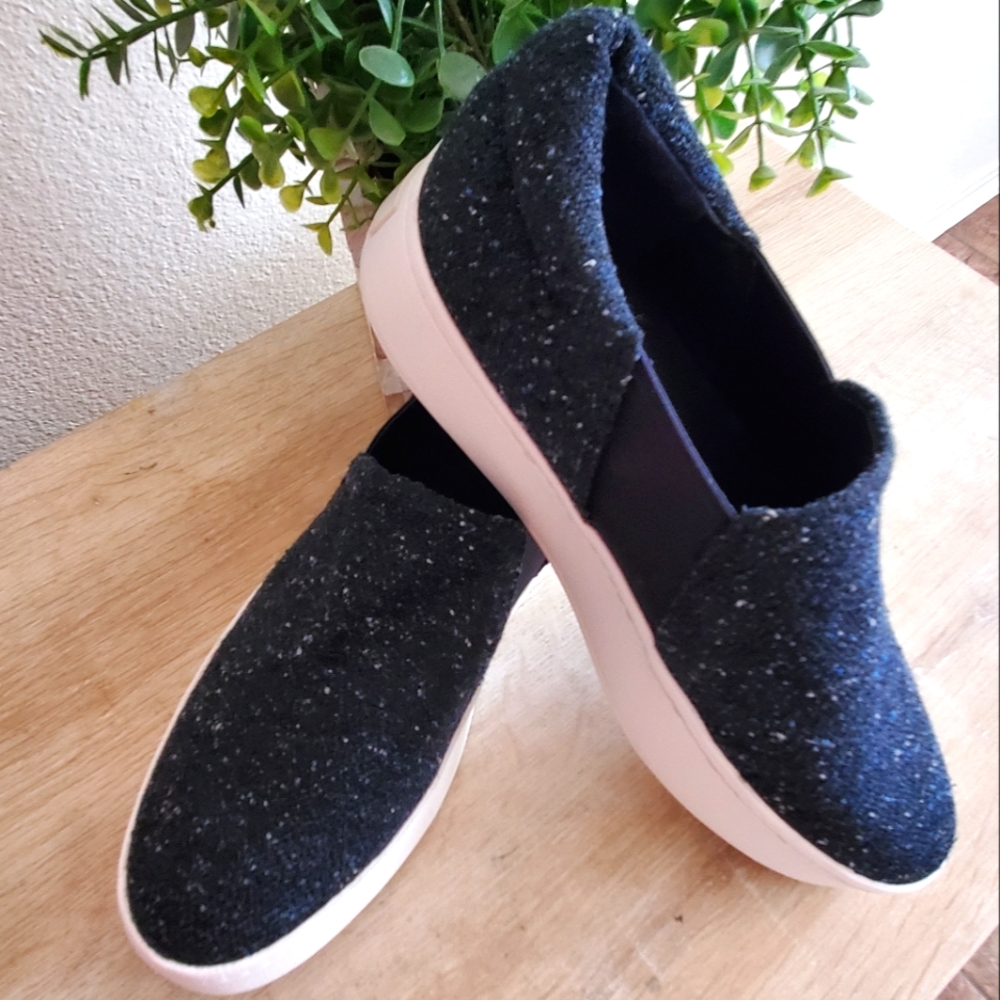 Vince platform havy blue tweed with flecks of blue and grey
